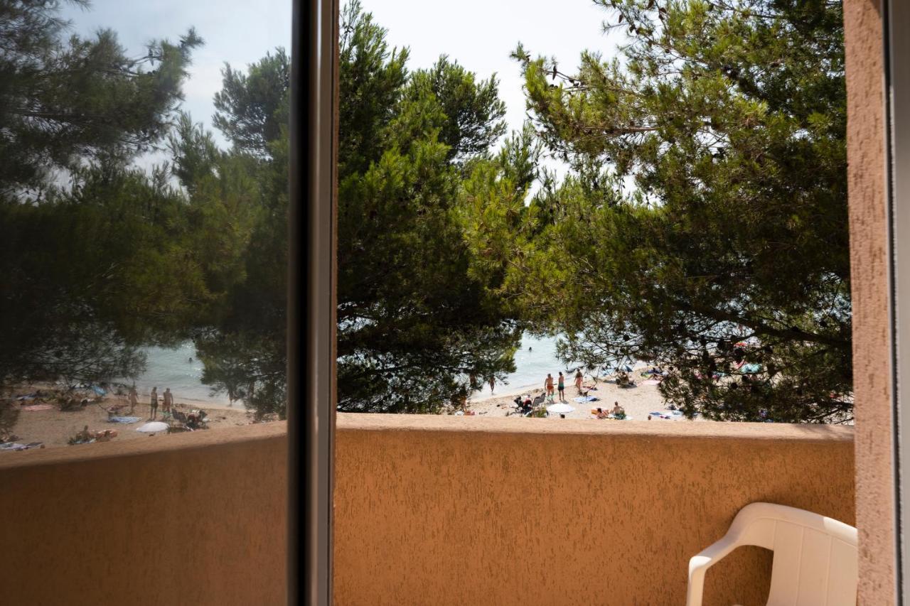 Le Pescadou Aparthotel Martigues Exteriör bild